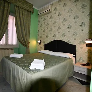 Hotel Ferrarese Rom